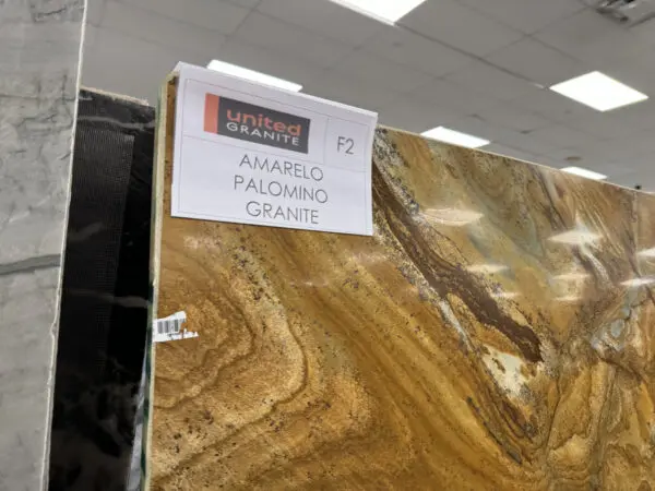 AMARELO PALOMINO GRANITE