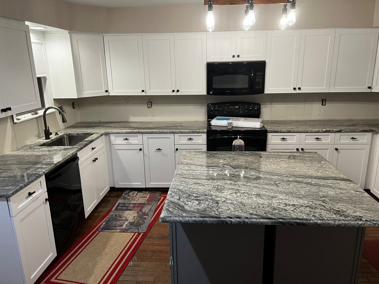 Granite – Silverado | United Granite NJ & NY - Marble Quartz Quartzite ...